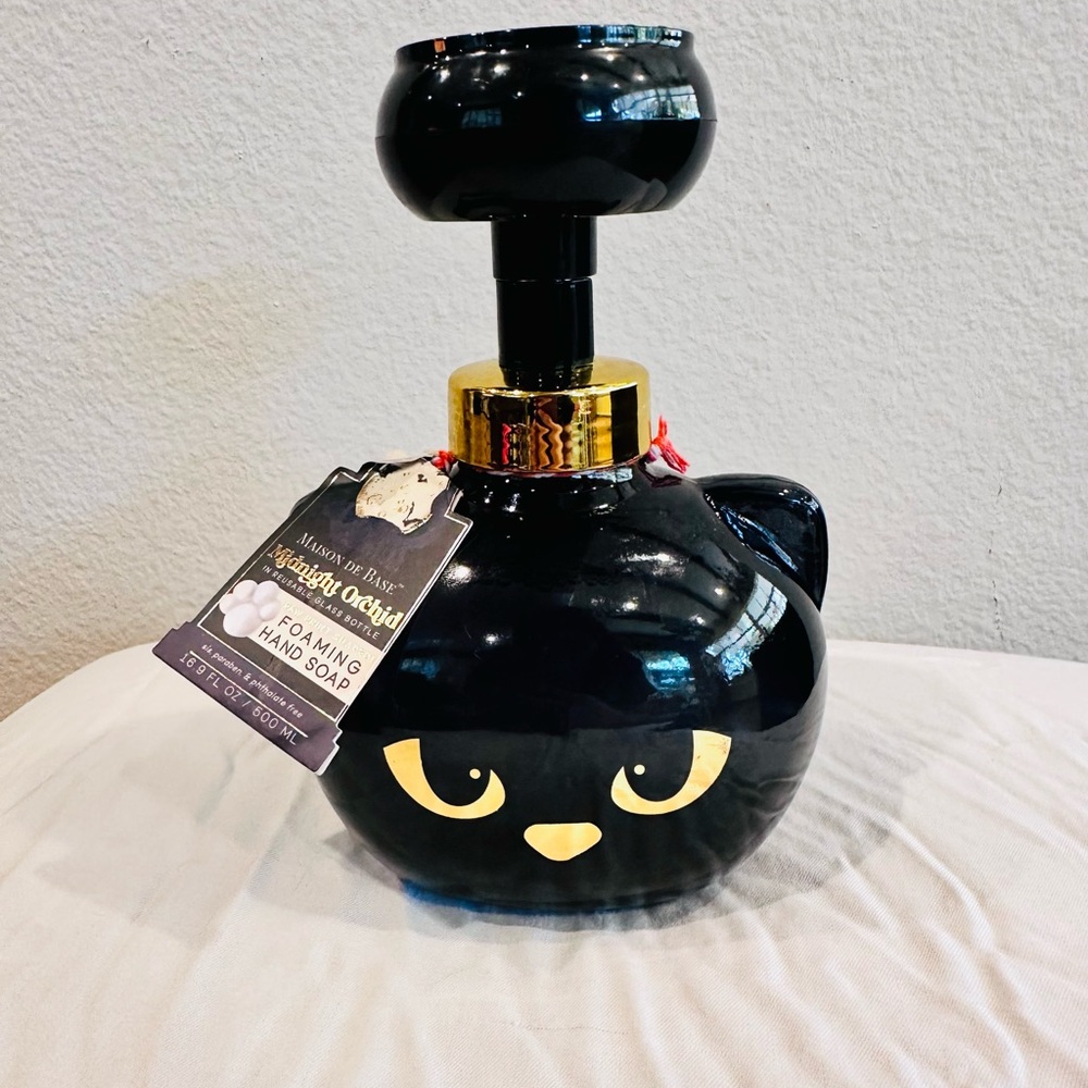 SOLD ❌ Black Cat Foaming Hand Soap Dispenser